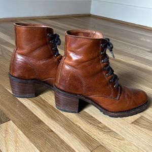 Frye Sabrina 6G Lace Up Cognac Color